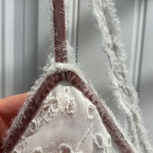 Zara Eyelet Spaghetti Strap Cami w/Lavender Velvet Ribbon Trim. Size Large. NWT - Picture 6 of 11